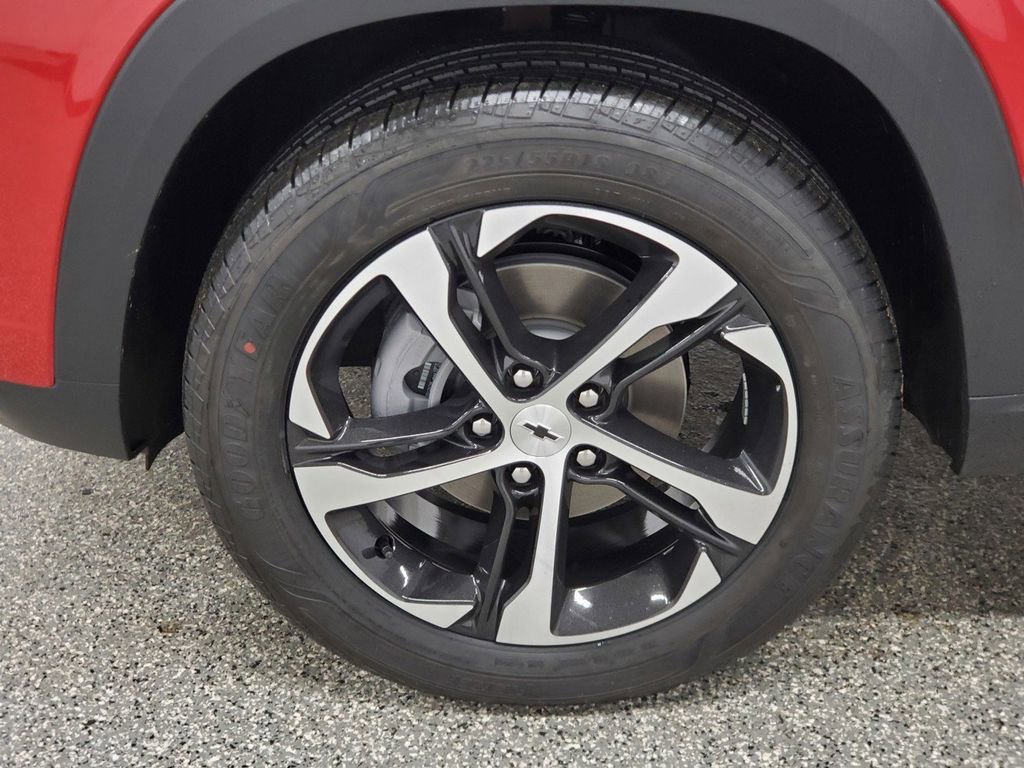 New 2026 Chevrolet Trax RS w/ Sunroof Package image 8