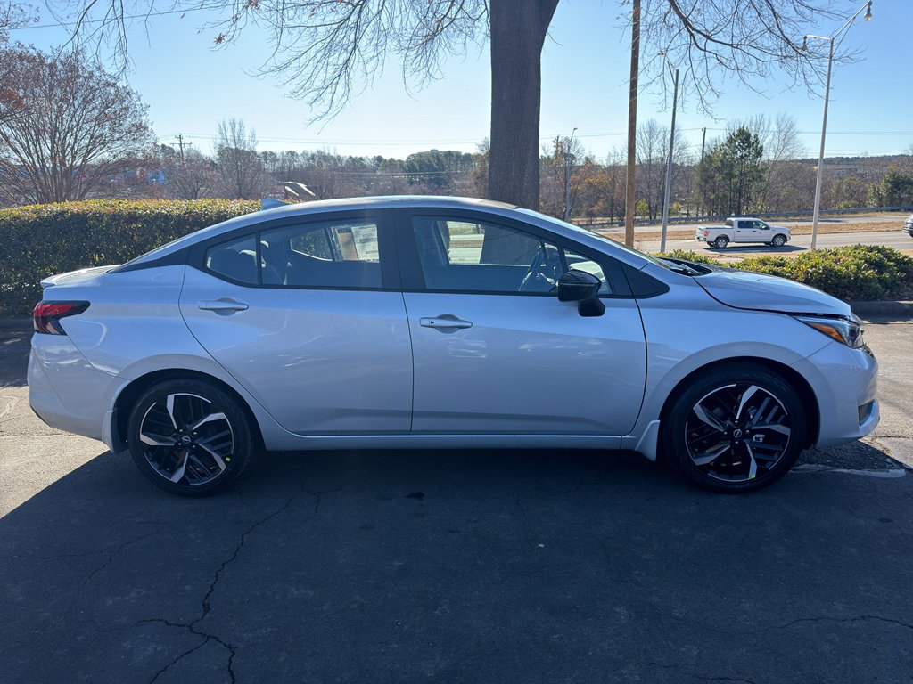 New 2025 Nissan Versa SR w/ Trunk Package image 8