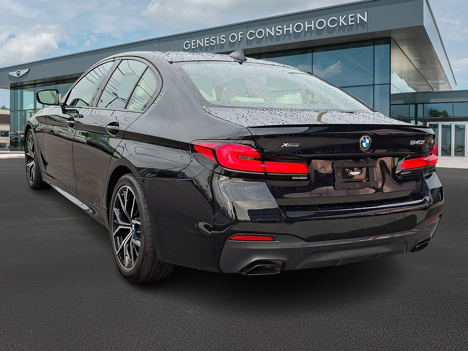 Used 2023 BMW 540i xDrive w/ M Sport Package AWD/4WD image 4
