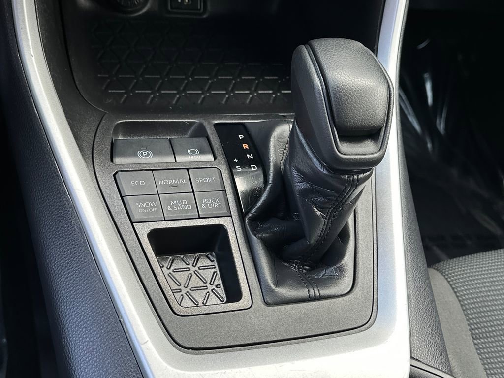 Certified 2024 Toyota RAV4 LE image 26