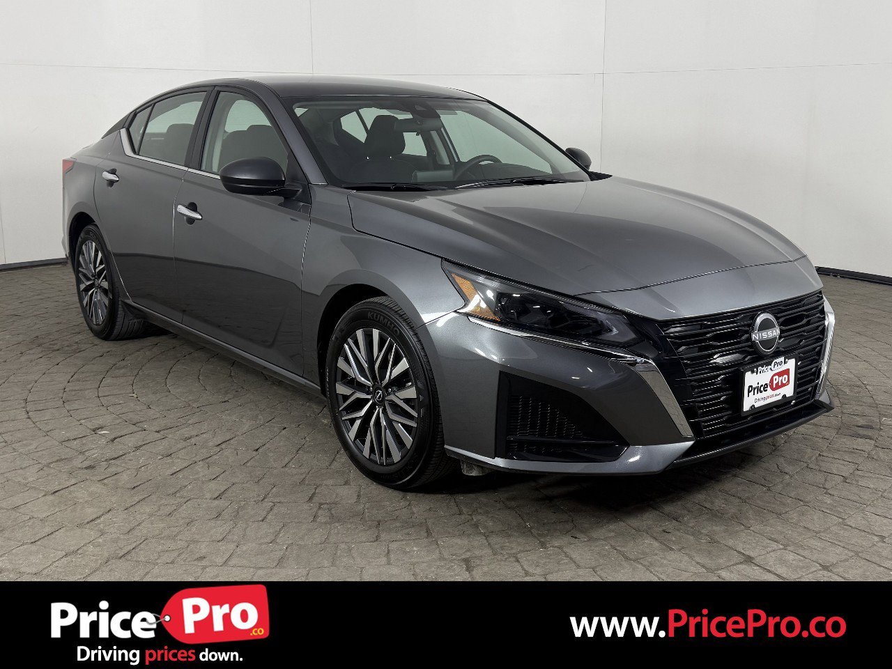 Used 2025 Nissan Altima 2.5 SV