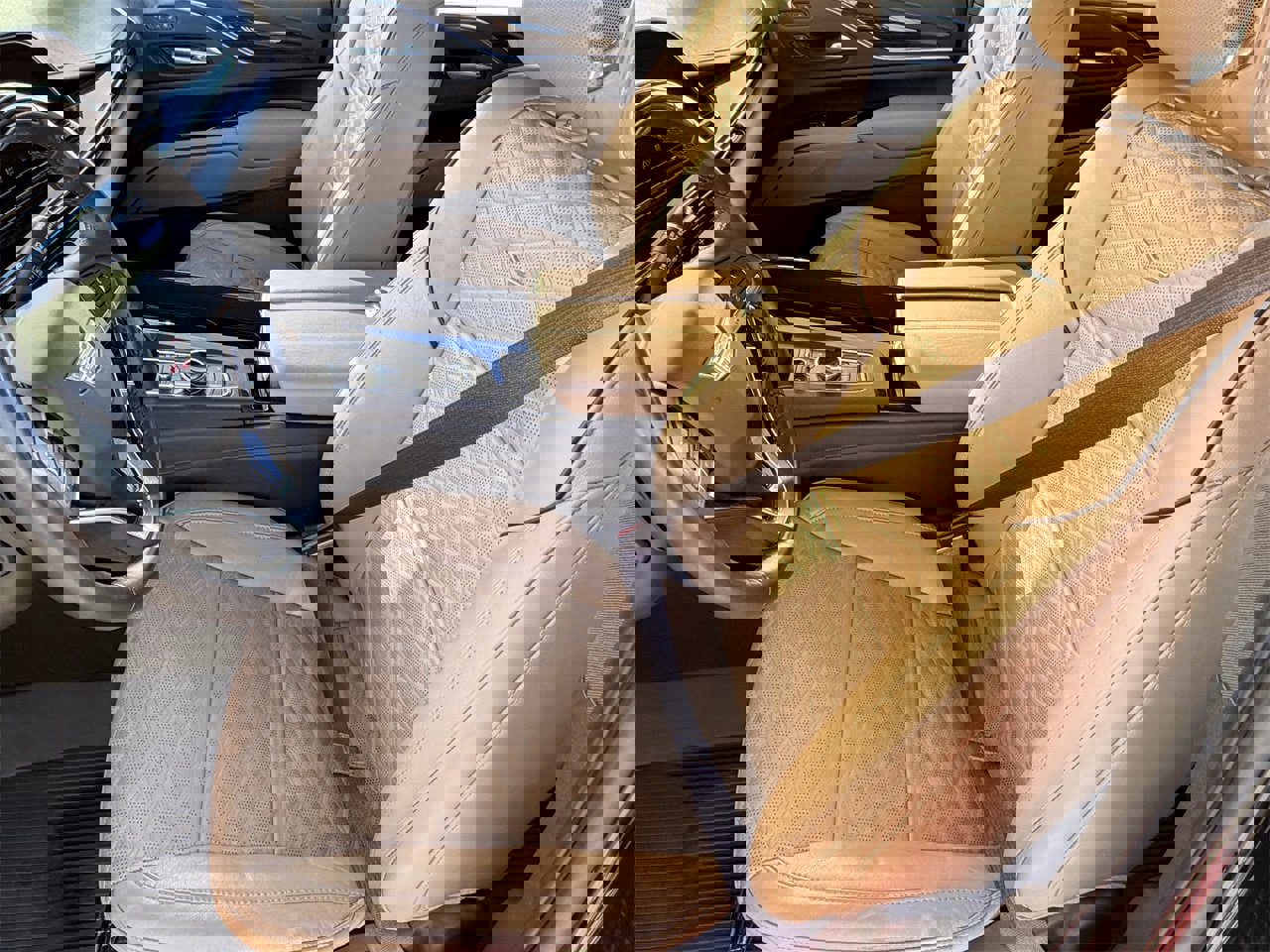 Certified 2022 Cadillac Escalade ESV Sport w/ Touring Package image 19