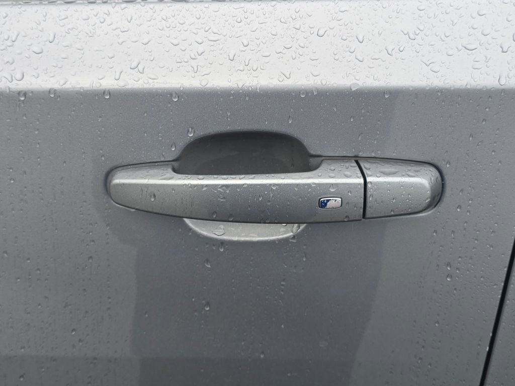 Certified 2023 Chevrolet Traverse LT FWD image 10