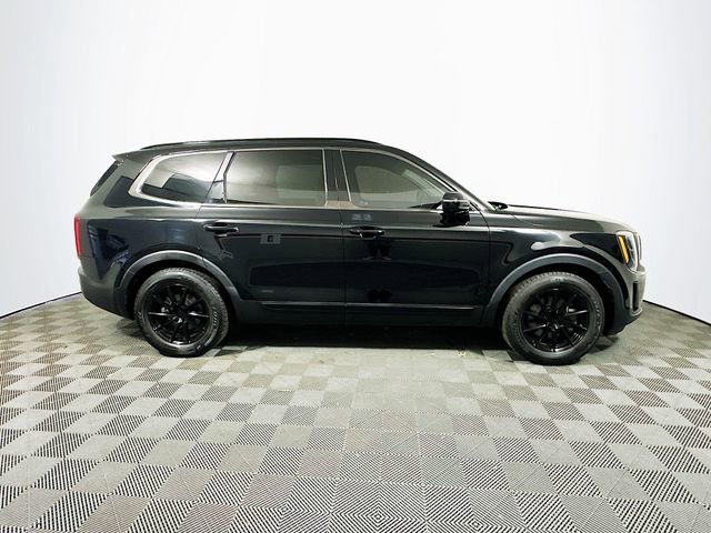 Used 2022 Kia Telluride SX w/ Nightfall Edition Package image 9