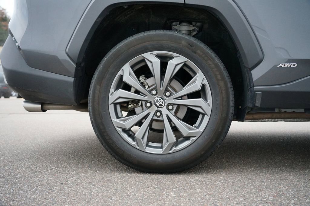 Used 2023 Toyota RAV4 Limited image 33