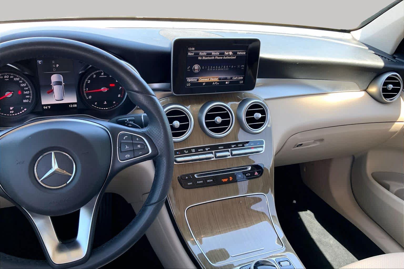 Used 2018 Mercedes-Benz GLC 300 4MATIC image 6
