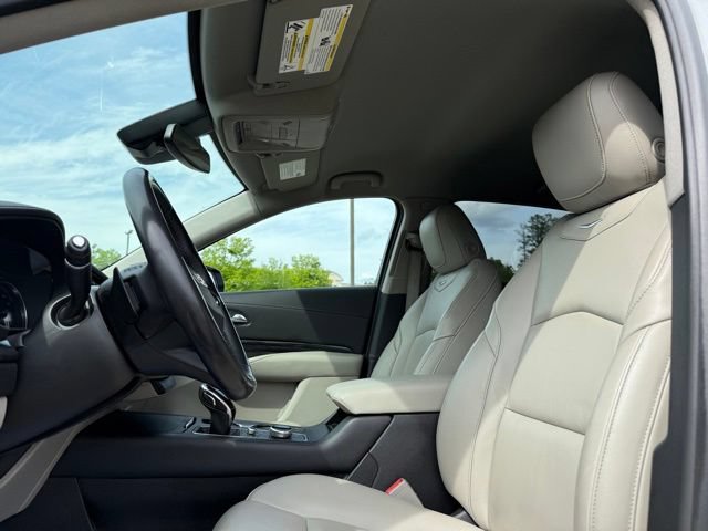 Used 2022 Cadillac XT4 Premium Luxury w/ Safety Alert Package FWD image 24