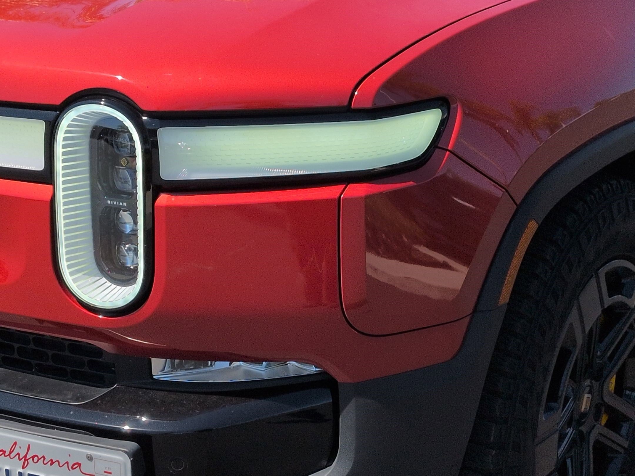 Used 2023 Rivian R1S Adventure AWD/4WD image 6