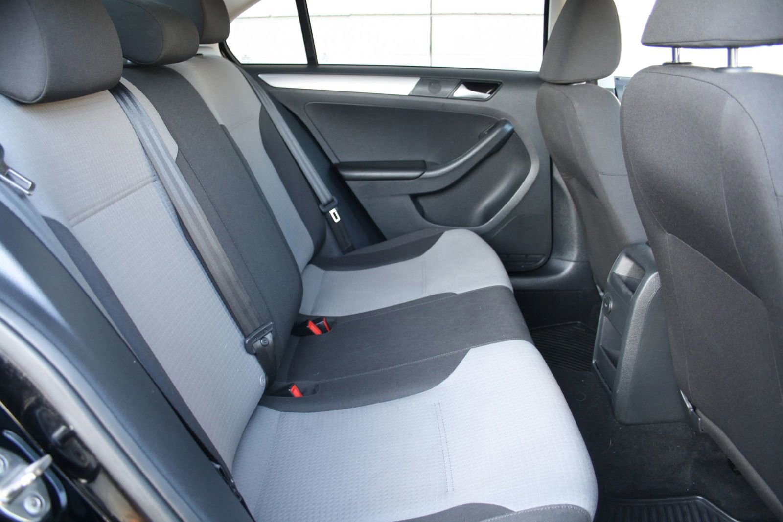 Used 2017 Volkswagen Jetta S image 11