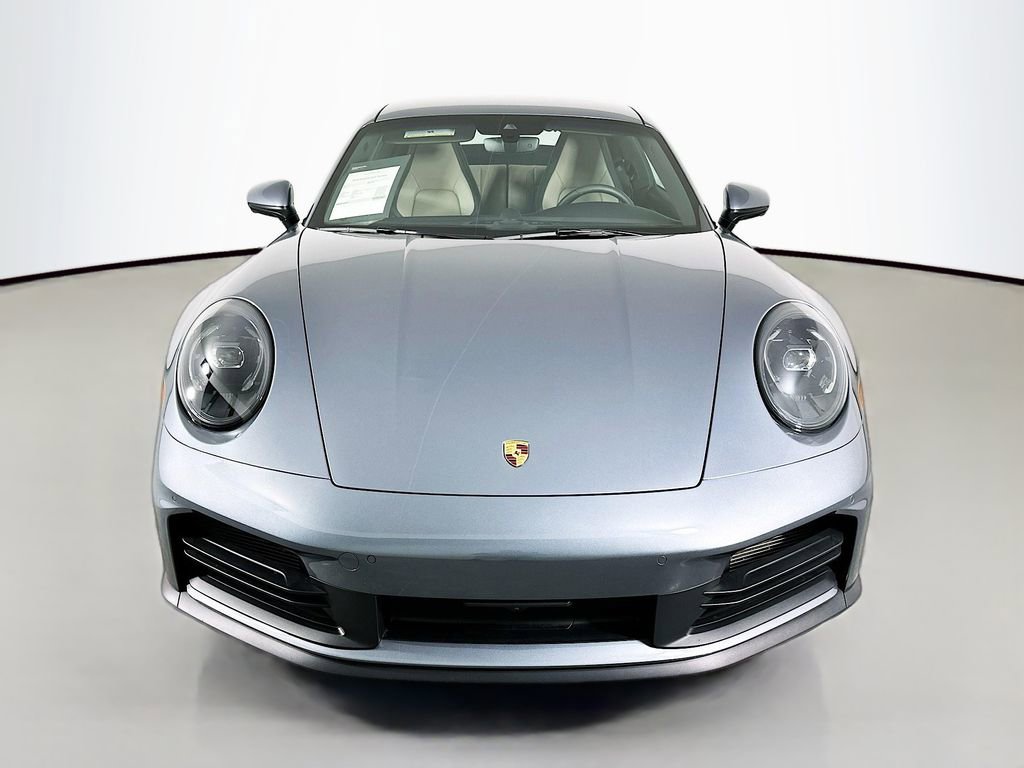 Used 2025 Porsche 911 Carrera image 6