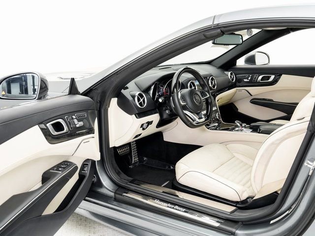 Used 2018 Mercedes-Benz SL 550 image 7