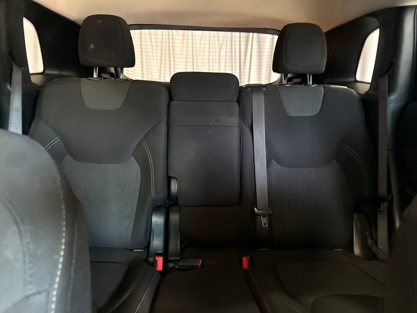 Used 2016 Jeep Cherokee Latitude FWD image 22