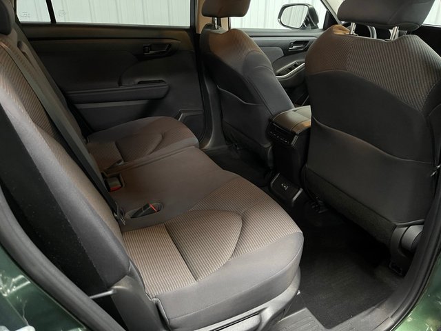Used 2023 Toyota Highlander L FWD image 20