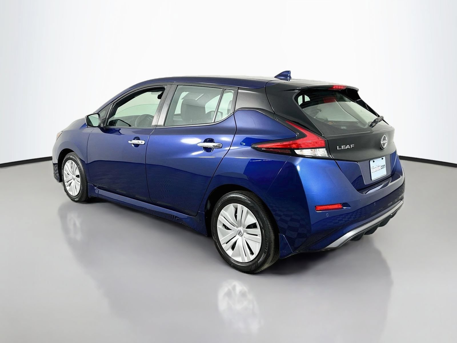 Used 2023 Nissan Leaf S FWD image 5