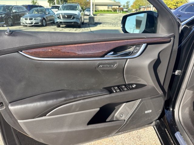 Used 2016 Cadillac XTS Luxury FWD image 14