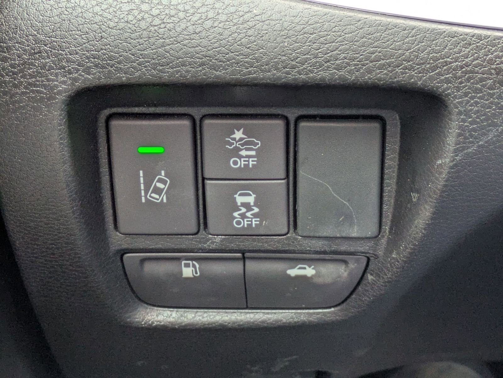 Used 2018 Acura TLX w/ Technology Package image 16