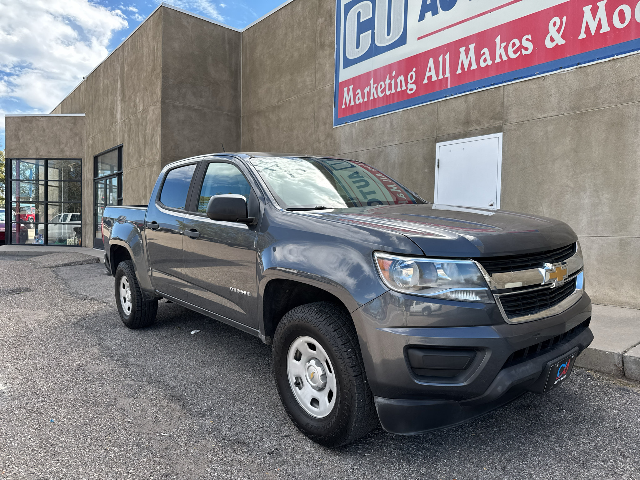 Used 2017 Chevrolet Colorado W/T w/ WT Convenience Package RWD image 3