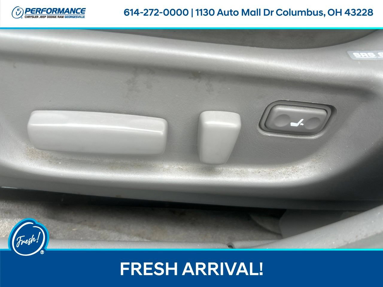 Used 2002 Toyota Avalon XLS FWD image 17