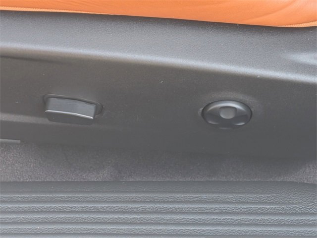 Used 2016 Dodge Challenger SRT Hellcat image 16