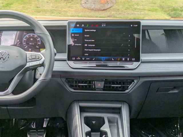 New 2026 Volkswagen Tiguan SE R-Line FWD image 19