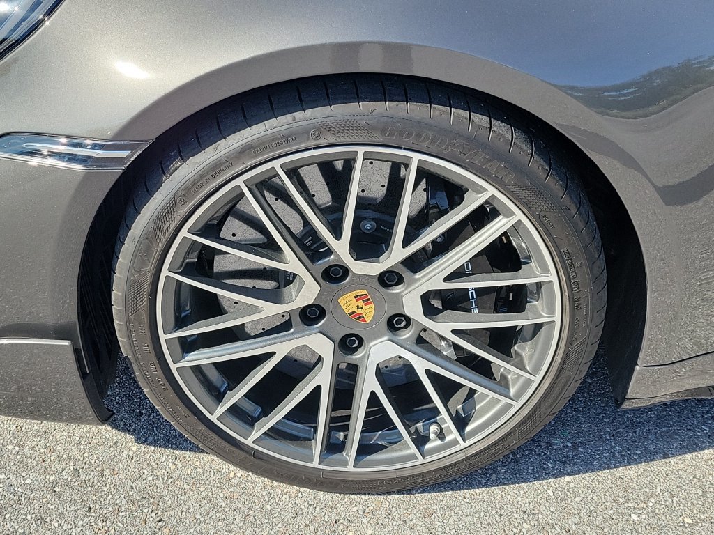 Certified 2024 Porsche 911 Turbo S AWD/4WD image 12