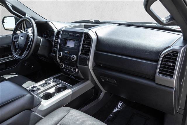 Used 2018 Ford Expedition XLT AWD/4WD image 25