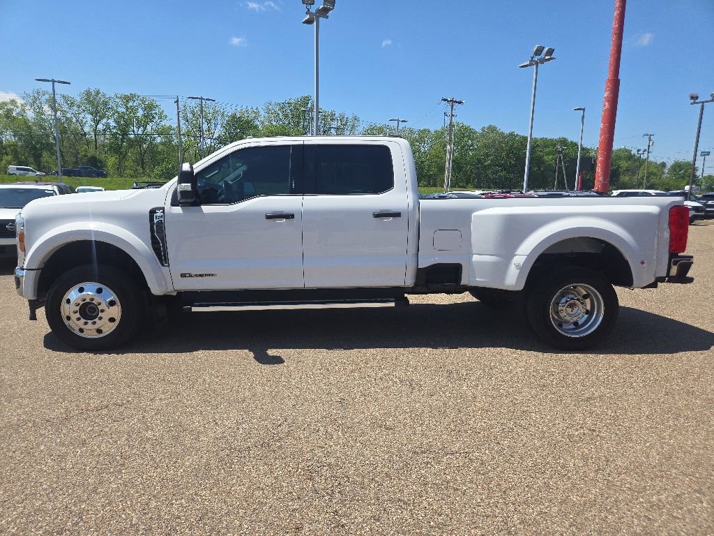 Used 2023 Ford F450 XLT AWD/4WD image 4