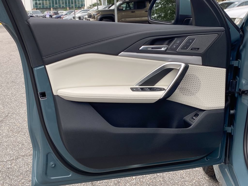 New 2027 BMW X1 xDrive28i AWD/4WD image 10