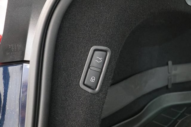 Used 2019 Maserati Levante S GranLusso AWD/4WD image 38