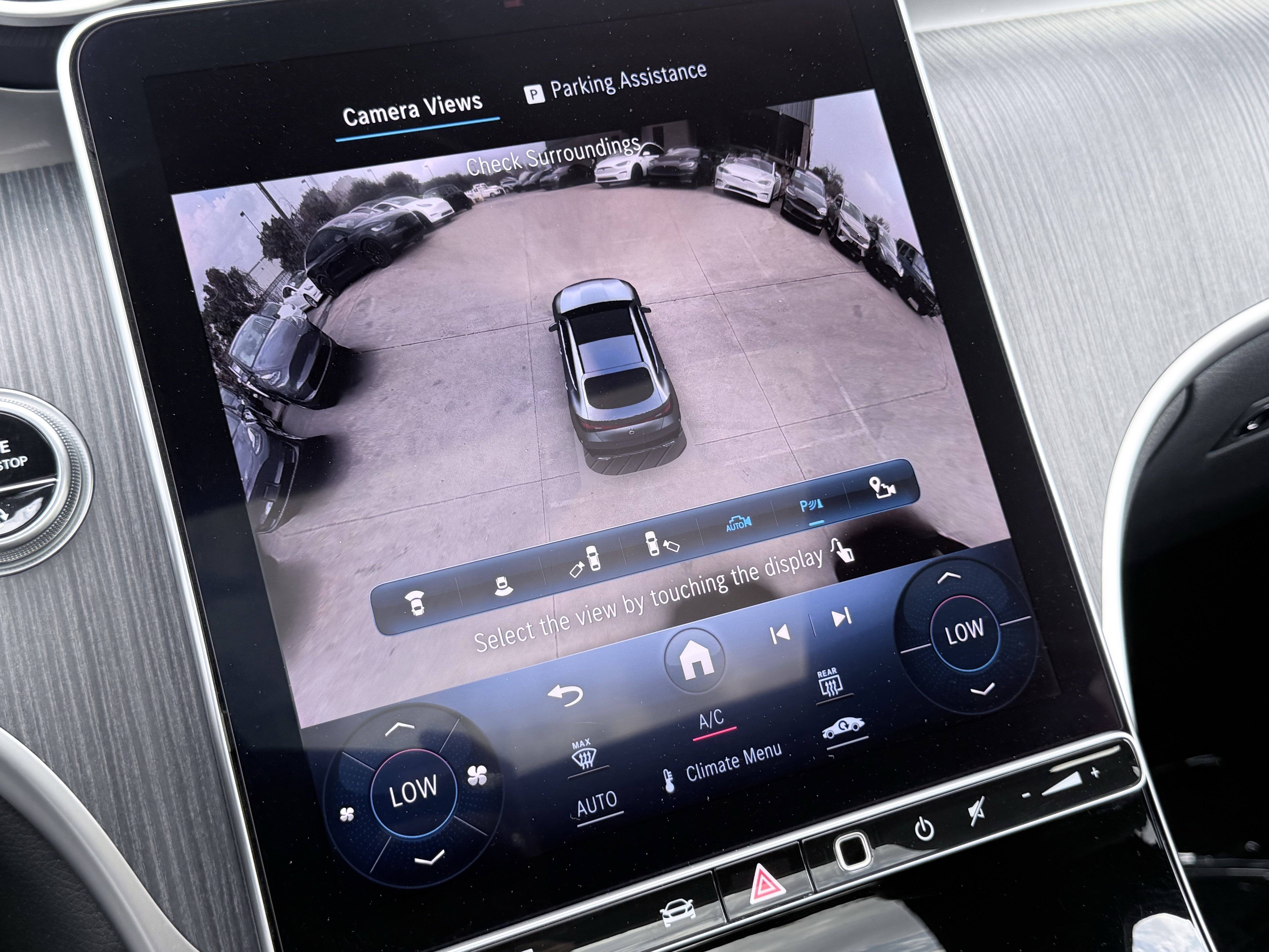 Used 2024 Mercedes-Benz GLC 300 4MATIC w/ AMG Line image 71