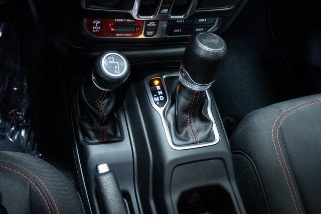 Used 2022 Jeep Wrangler Unlimited Rubicon w/ Xtreme Recon 35" Tire Package image 17