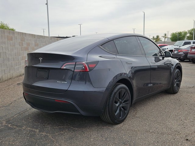 Used 2025 Tesla Model Y Long Range AWD/4WD image 5
