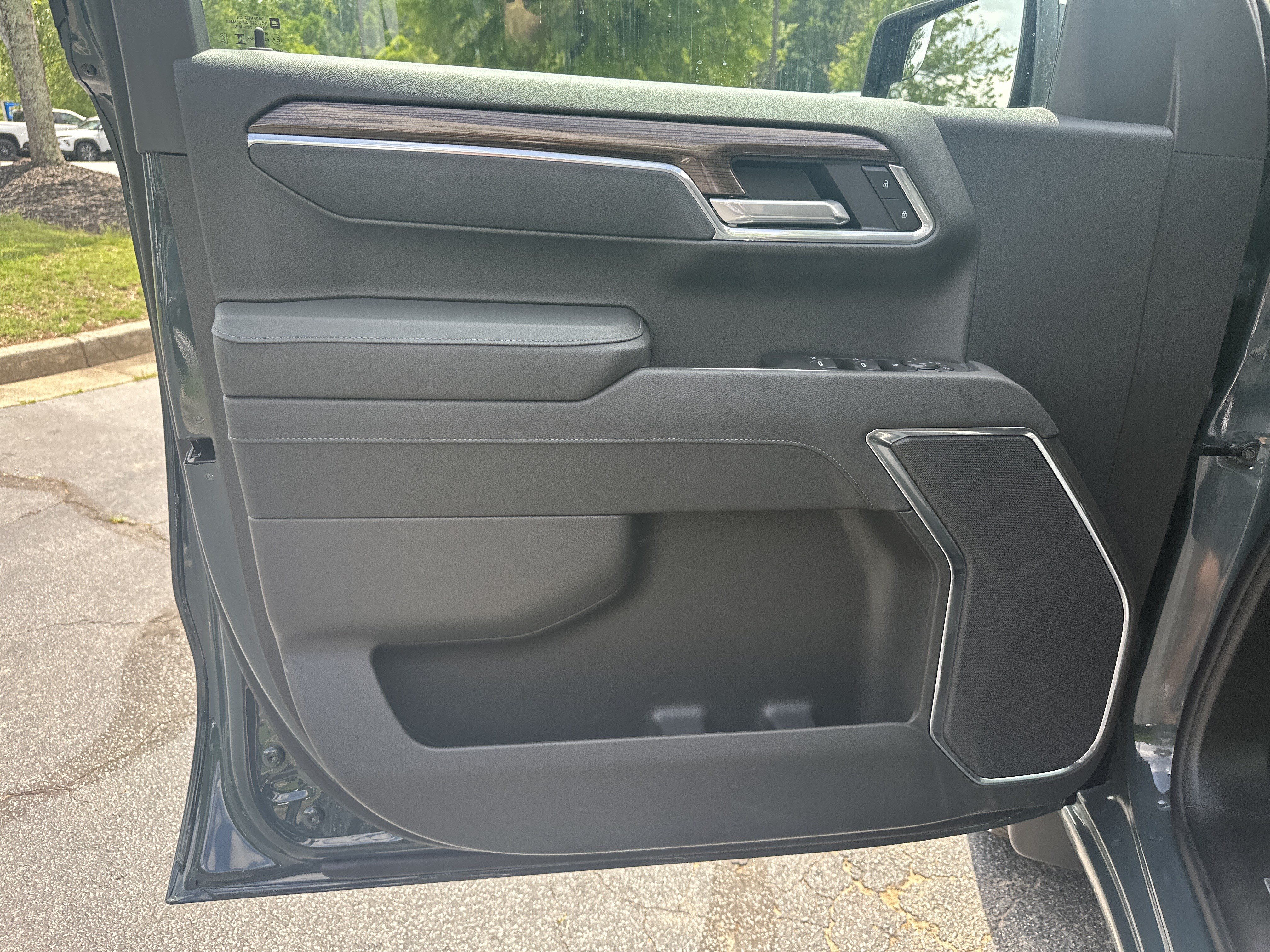 Certified 2026 Chevrolet Silverado 1500 LT RWD image 10