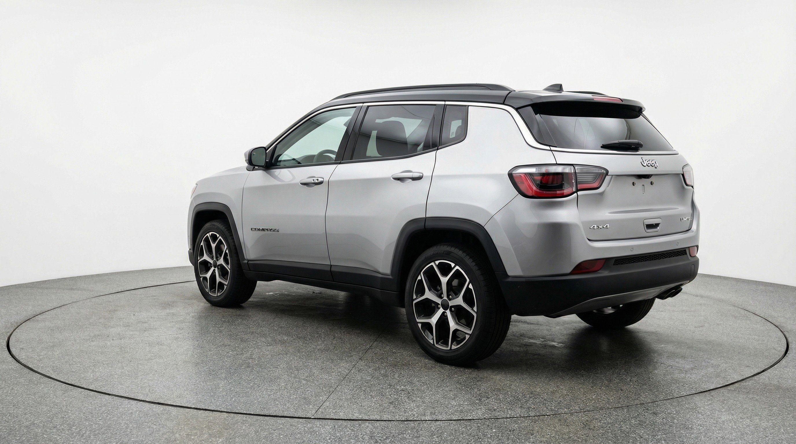 Used 2025 Jeep Compass Limited image 6