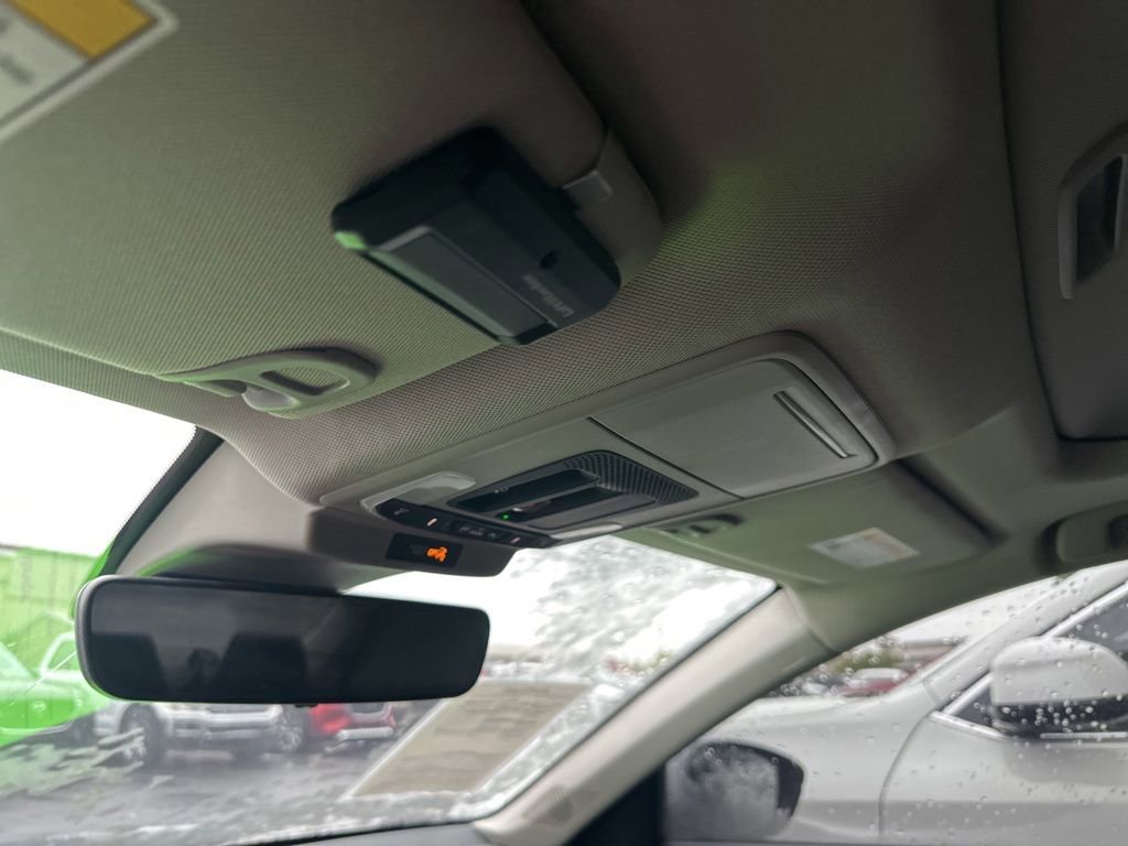 Used 2023 Honda Accord EX-L image 9