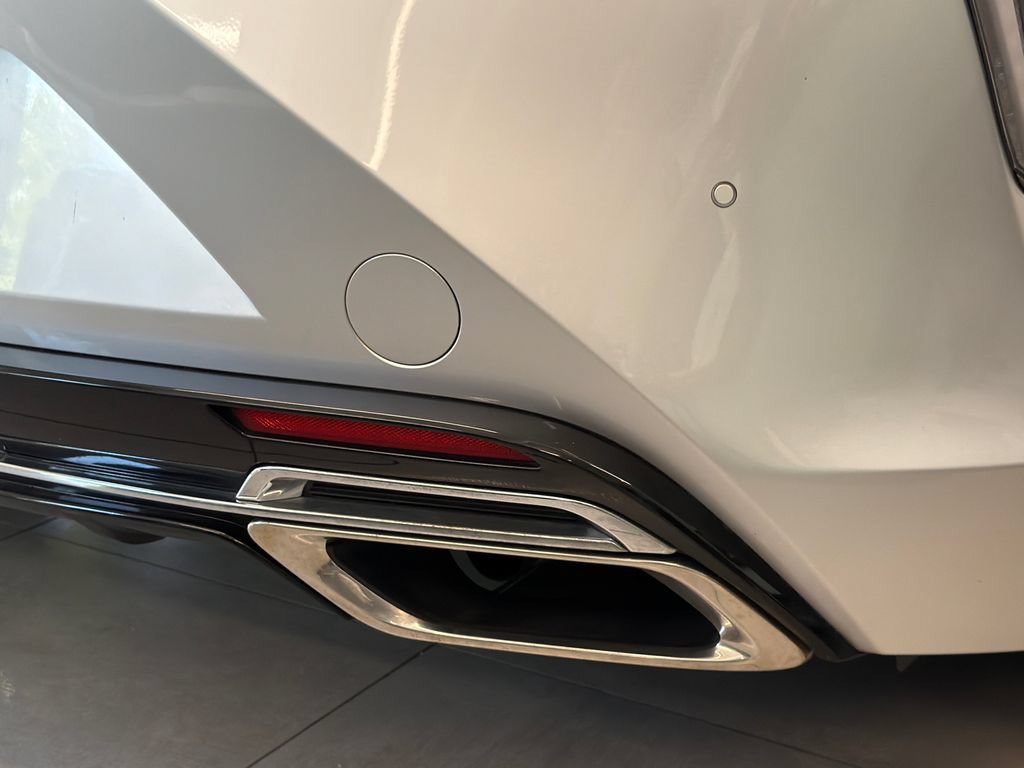 Used 2018 Lexus LC 500 Coupe w/ Sport Package RWD image 7