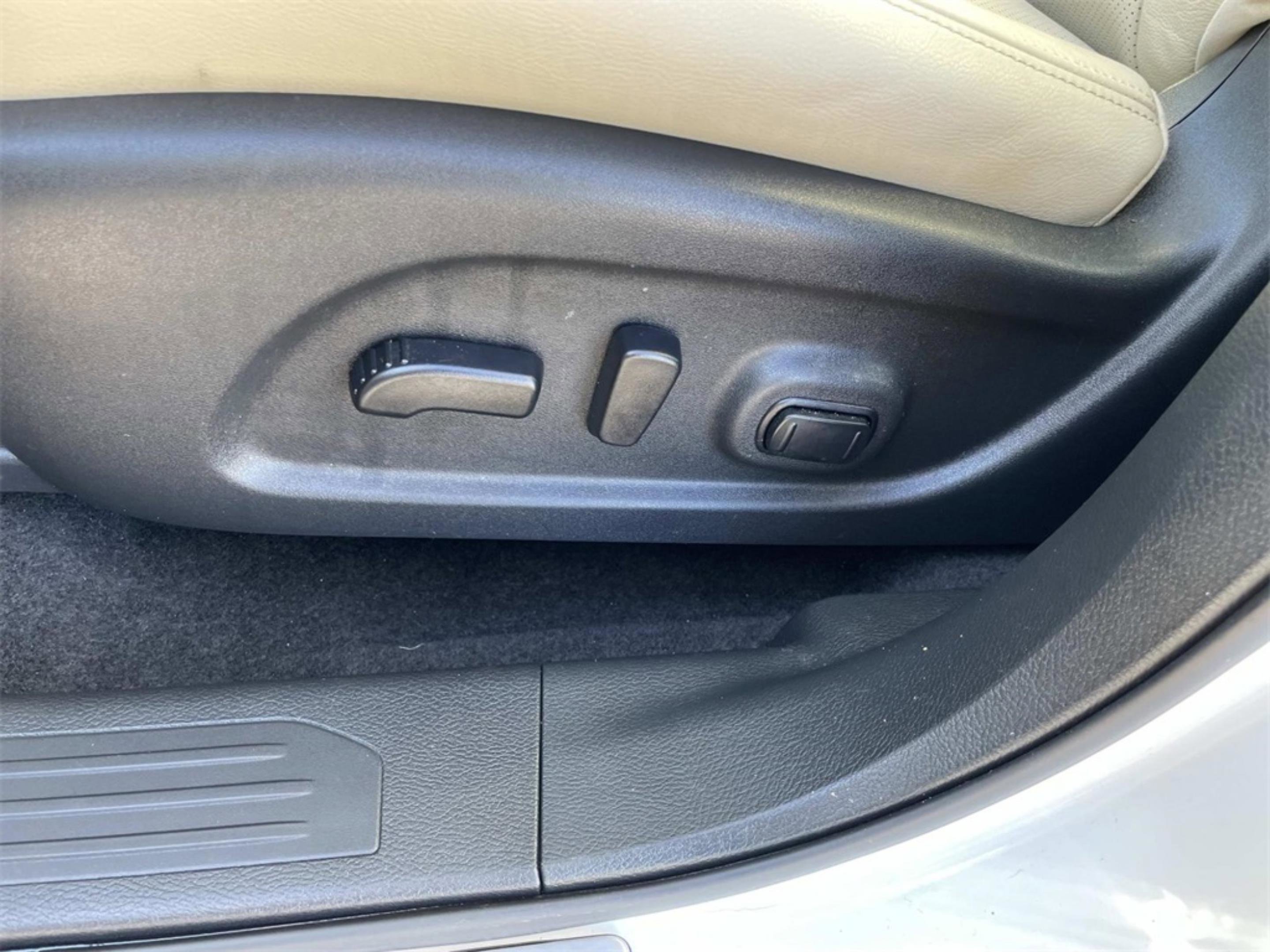 Used 2024 Nissan Murano SL image 14