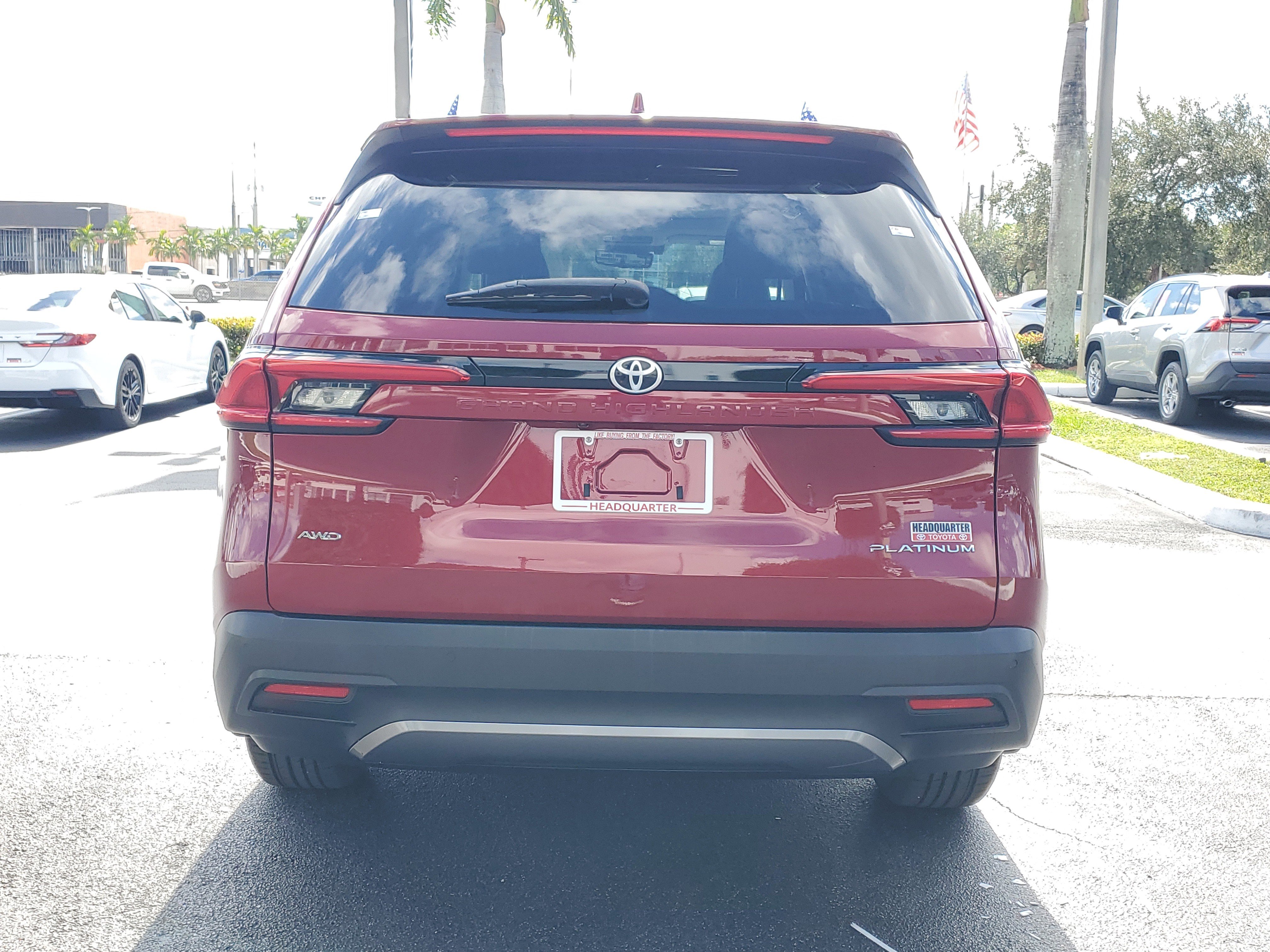 Used 2024 Toyota Grand Highlander Platinum image 10