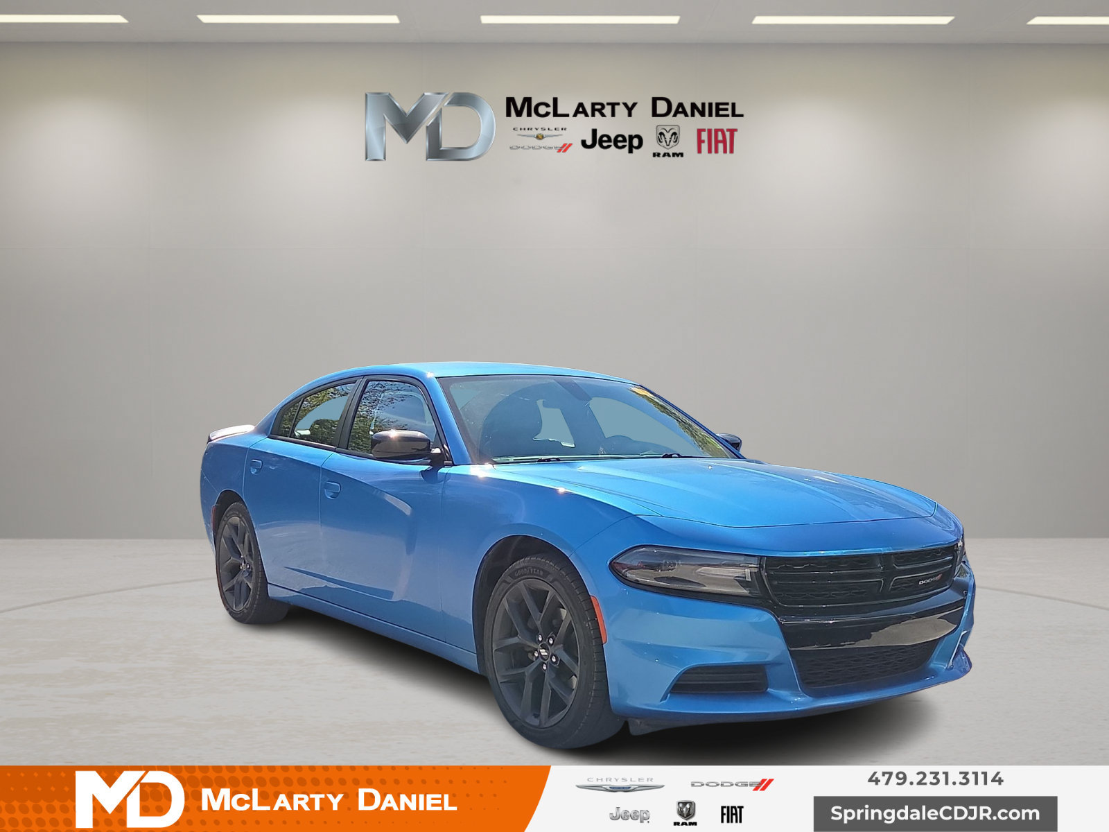 Used 2019 Dodge Charger SXT w/ Plus Group RWD image 1