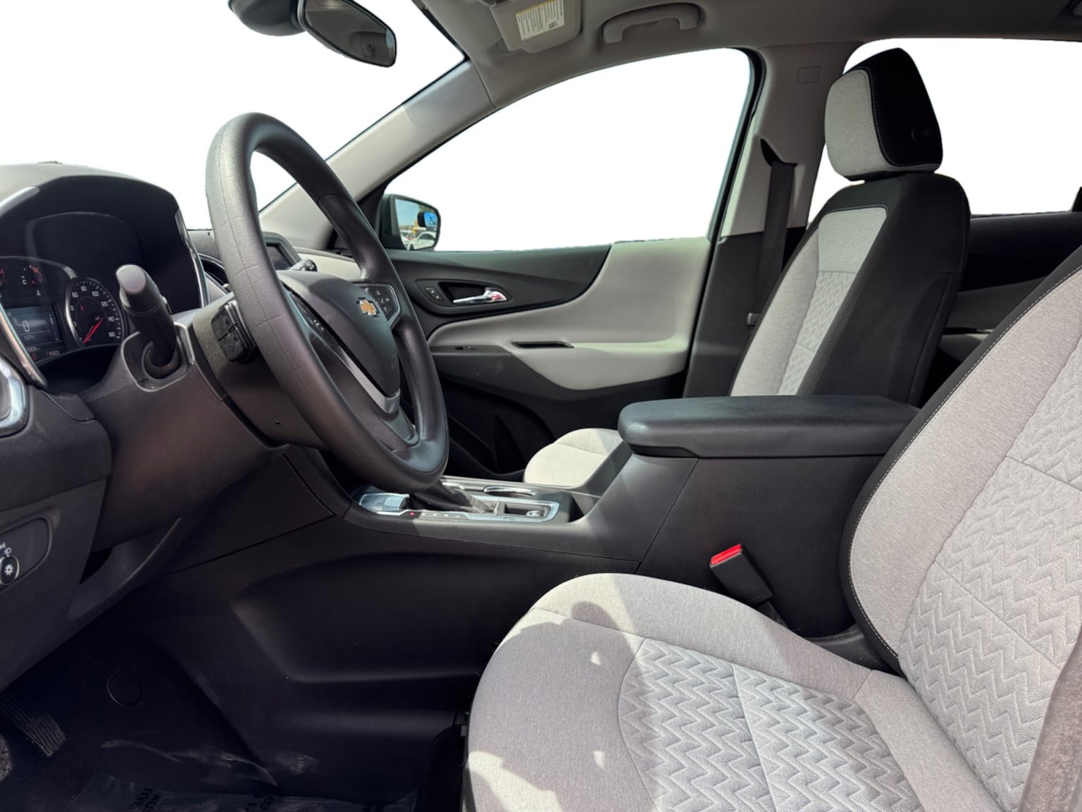 Used 2022 Chevrolet Equinox LS w/ LS Convenience Package FWD image 10