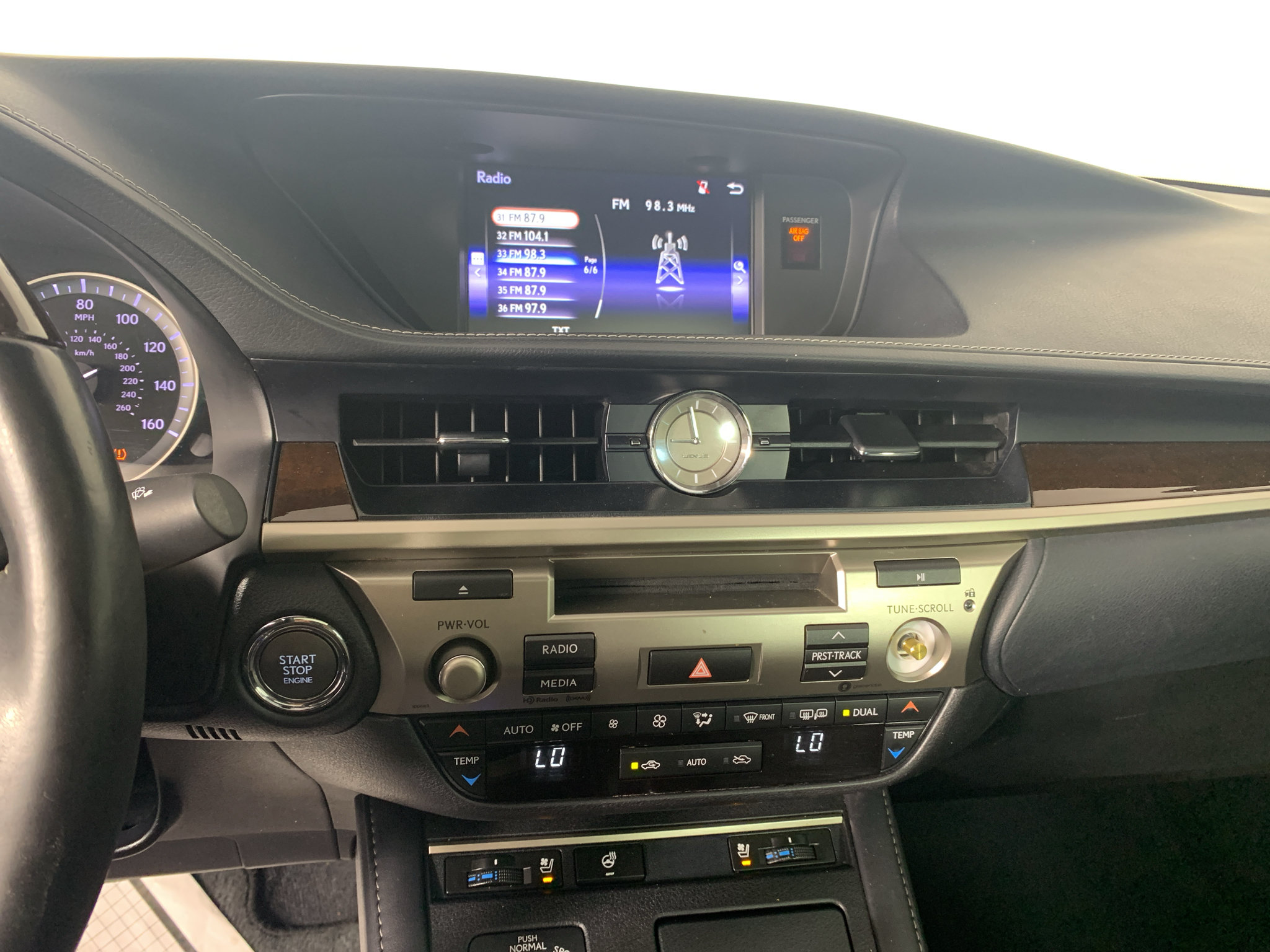 Used 2018 Lexus ES 350 w/ Premier Package FWD image 25