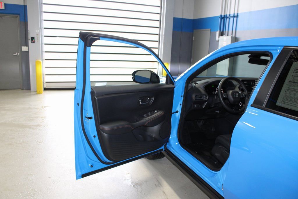 Certified 2026 Honda HR-V Sport image 6