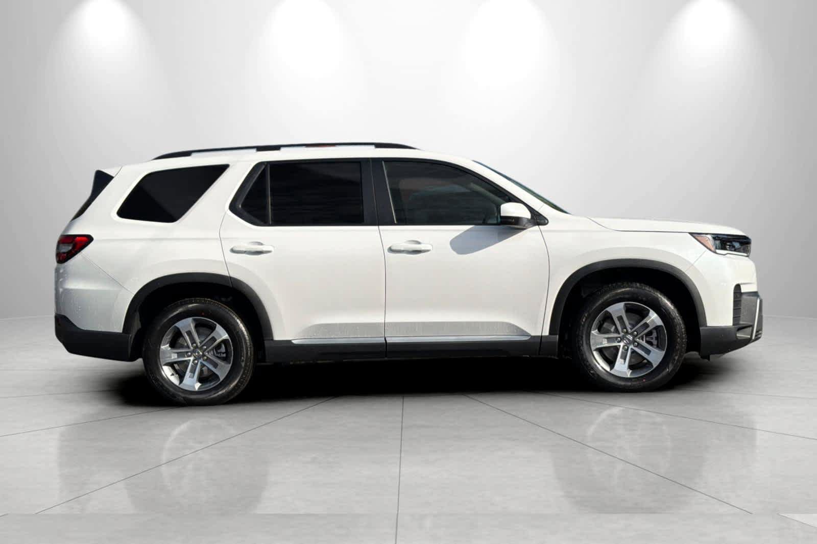 New 2026 Honda Pilot EX-L image 8