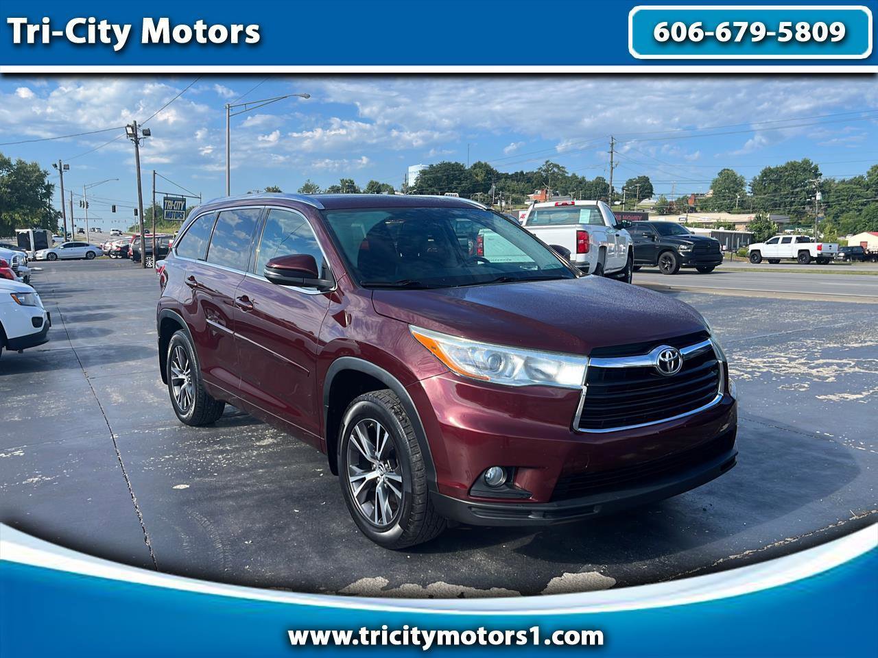 Used 2016 Toyota Highlander XLE AWD/4WD image 1