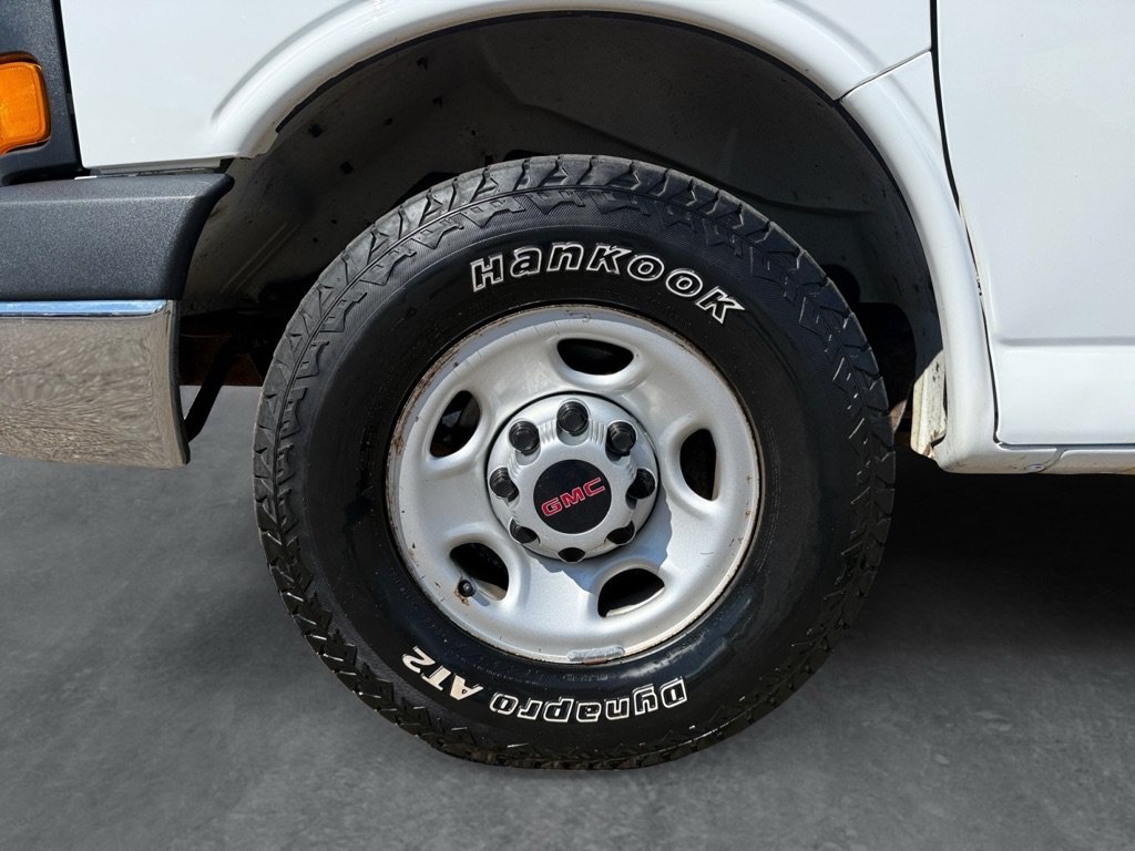 Used 2018 GMC Savana 2500 w/ Driver Convenience Package RWD image 25