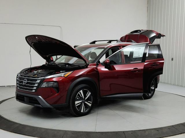 Used 2024 Nissan Rogue SL w/ SL Premium Package FWD image 11
