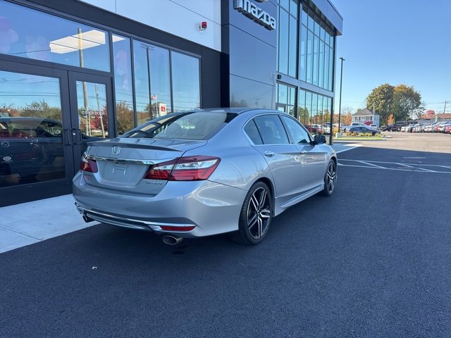Used 2016 Honda Accord Sport image 3