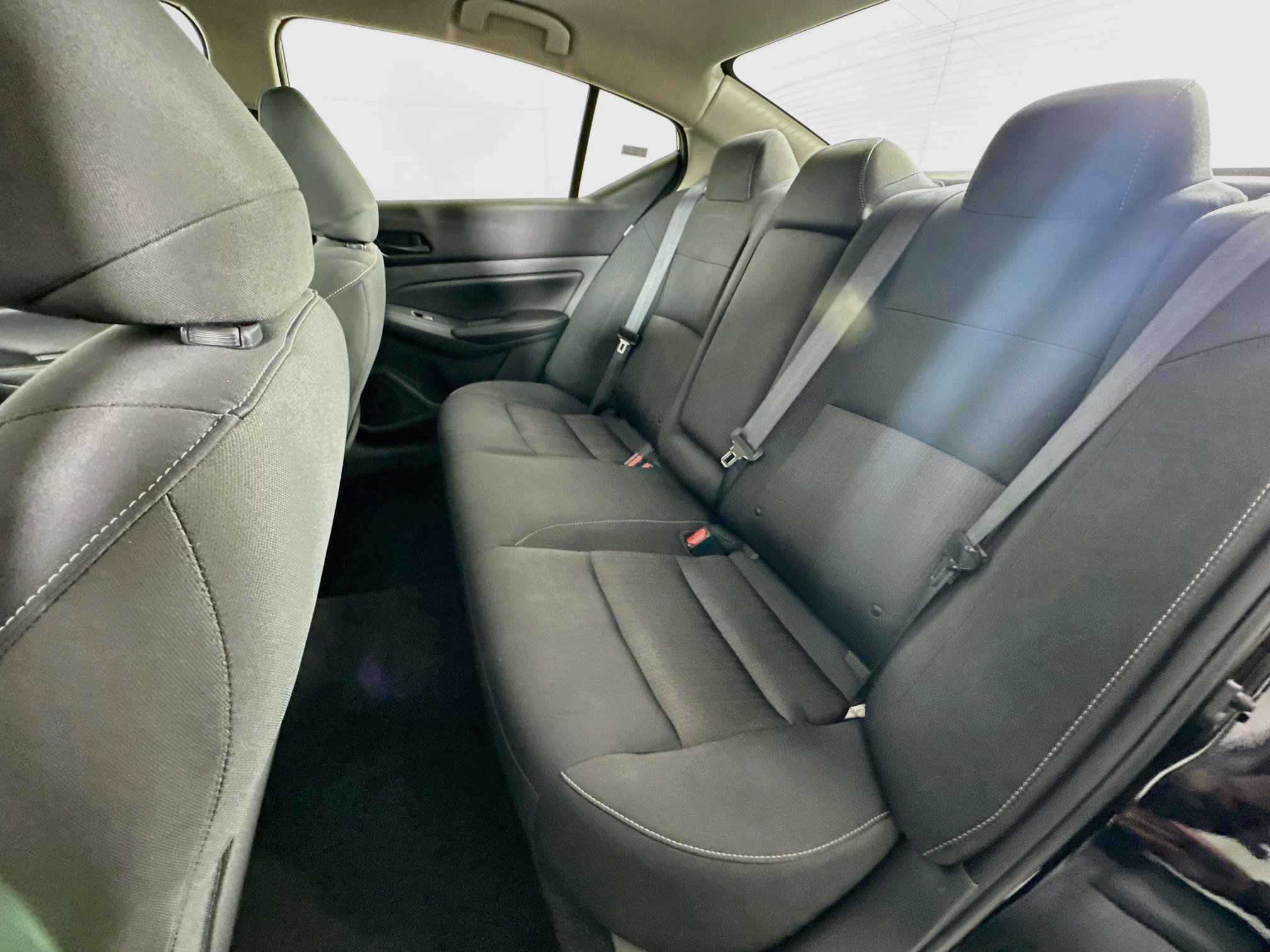 Used 2025 Nissan Altima 2.5 SV FWD image 26
