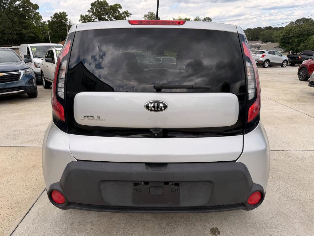 Used 2019 Kia Soul + FWD image 15