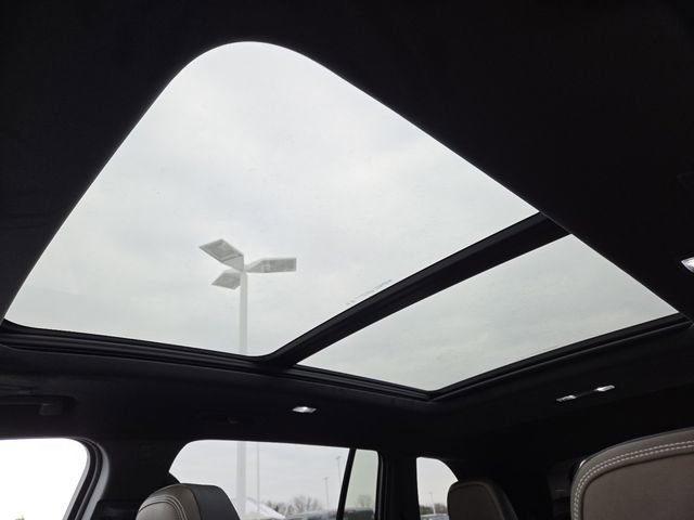 New 2026 GMC Acadia Denali Ultimate w/ LPO, Floor Liner Package image 3